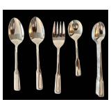 Oneida WM Rogers MFG Vintage Stainless Flatware Set (Lot of 68) Oneida WM Rogers MFG Vintage Stainless Flatware Set (Lot of 68)