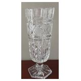 DR - Elegant Crystal Vase DR - Elegant Crystal Vase