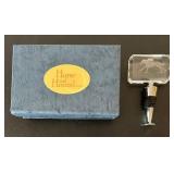 LL - Horse & Hound Crystal Wine Bottle Stopper with Engraved Horse Motif LL - Horse & Hound Crystal Wine Bottle Stopper with Engraved Horse Motif