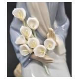 LLADRO Porcelain Figurine - Woman with Calla Lilies