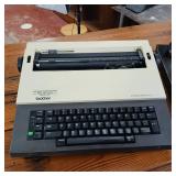 Brother brand electronic typewriter - Student-riter XL1 :: Model CE-25