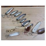 Dardevle Lot + copper weedless 'Dardevlet', Multiple 'Dardevlet' various styles, Dardevle's 'IMP', Cop E-cat Jr 7500, and extras.