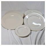 Vintage China Dinner Plates – Gold Rim & Embossed Pattern