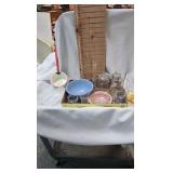 Assorted Vintage items as pictured Assorted Vintage items as pictured