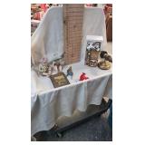 Figurines, 'Snow Village' Christmas Shoppe Figurines, 'Snow Village' Christmas Shoppe