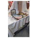 Vintage Cups, Teacups, Saucers, Etc Vintage Cups, Teacups, Saucers, Etc