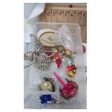 Vintage Christmas and Snow Village Pieces Vintage Christmas and Snow Village Pieces