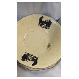 Vintage Dishes and Wood Bowl as Pictured Vintage Dishes and Wood Bowl as Pictured