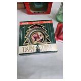 Vintage Coke Lot with Trays, Accessory Light , misc Vintage Coke Lot with Trays, Accessory Light , misc