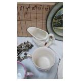 Ruffled Table Vase, Various Vintage Dishes Ruffled Table Vase, Various Vintage Dishes