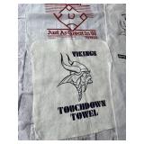 Vintage Minnesota Twins Homer Hankies & Minnesota Vikings Touchdown Towel Lot