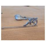 101-grams (total) Sterling Silver Corn on the Cob Holders (x1), Candle Damper (x1), Bird themed Peppers (x2)