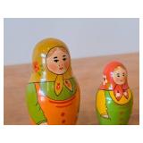 Vintage Handpainted Wooden Traditional Russian Matryoshka Nesting Doll Set of 4