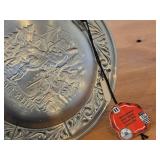 7 1/2' Christmas theme Pewter Collector's Plate by Astri Holthe (1988) (Norway)
