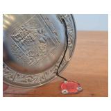 7 1/2' Christmas theme Pewter Collector's Plate by Astri Holthe (1993) (Norway)