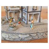 1988 Goebel Olszewski Hummel Kinderway Bavarian Village theme Collectible House with (5) Figurines 954-D