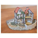 1988 Goebel Olszewski Hummel Kinderway Bavarian Village theme Collectible House with (5) Figurines 954-D