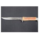 Pair of Antler-Handled Hunting Knives with Leather Sheath Pair of Antler-Handled Hunting Knives with Leather Sheath