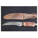 Pair of Antler-Handled Hunting Knives with Leather Sheath Pair of Antler-Handled Hunting Knives with Leather Sheath