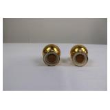 Salt & Pepper Shakers - Gold Tone (Lot of 2) Salt & Pepper Shakers - Gold Tone (Lot of 2)