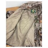 Cabelas dry plus insulated bibs and jacket. Jacket size 3x bibs size 2x