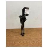 Mobile hunting blind trifold chair.