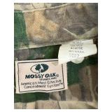 Mossy oak button up size XL