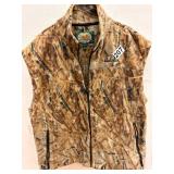 Cabelas camo vest size L