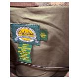 Cabelas camo vest size 2XL