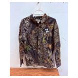 Mossy Oak button up size XL