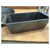 Lodge cast iron and Lodge Loaf pan
