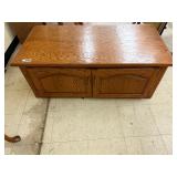 Storage chest with front doors