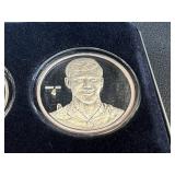 The Highland Mint Bobby Orr & Ray Bourque 1 oz .999 Fine Silver Proof Coin Set The Highland Mint Bobby Orr & Ray Bourque 1 oz .999 Fine Silver Proof Coin Set