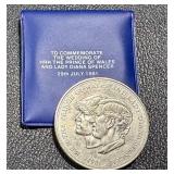 Royal Mint 1981 UK 6p Wedding Commemorative Coin - Charles & Diana Royal Mint 1981 UK 6p Wedding Commemorative Coin - Charles & Diana