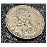 Banco de Mexico 5 Peso Banknotes & 20 Centavos Coins (Mexico 1960s-70s) Banco de Mexico 5 Peso Banknotes & 20 Centavos Coins (Mexico 1960s-70s)