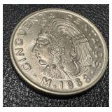 Banco de Mexico 5 Peso Banknotes & 20 Centavos Coins (Mexico 1960s-70s) Banco de Mexico 5 Peso Banknotes & 20 Centavos Coins (Mexico 1960s-70s)