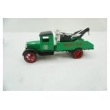 Vintage Ertl 1931 Sinclair Hawkeye Wrecker Bank. die cast metal 1/25 scale