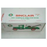 Vintage Ertl 1931 Sinclair Hawkeye Wrecker Bank. die cast metal 1/25 scale