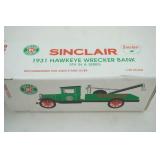 Vintage Ertl 1931 Sinclair Hawkeye Wrecker Bank. die cast metal 1/25 scale