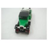 Vintage Ertl 1931 Sinclair Hawkeye Wrecker Bank. die cast metal 1/25 scale