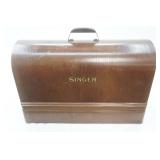 Vintage Singer Sewing Machine with Wooden Cover. Model 15-91. Very good Condition.