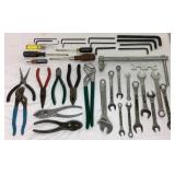 Alltrade Tool Cabinet, Tool Box and Tools Package Alltrade Tool Cabinet, Tool Box and Tools Package