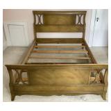 Drexel Curved Front 12 Drawer Champagne Triple Dresser with Mirror plus Matching Full Size Bed with Headboard & Footboard Drexel Curved Front 12 Drawer Champagne Triple Dresser with Mirror plus Matching Full Size Bed with Headboard & Footboard