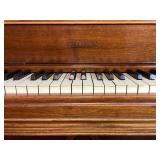 Gulbransen Piano with Piano Bench Gulbransen Piano with Piano Bench