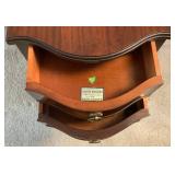 Pair of Vintage Imperial Mahogany End Tables Pair of Vintage Imperial Mahogany End Tables