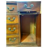 Vintage Broyhill Lenior House Traditional Duncan Phyfe Style Sideboard/Buffet Vintage Broyhill Lenior House Traditional Duncan Phyfe Style Sideboard/Buffet