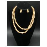 Vintage Glitz and Glam Style Necklaces, Earrings and Bracelets Vintage Glitz and Glam Style Necklaces, Earrings and Bracelets