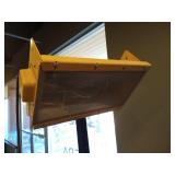 High-Voltage Construction Light