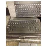 Computer & Tablet Keyboards