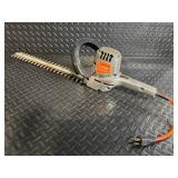 Black & Decker 8120 16-inch Deluxe Double-Edge Hedge Trimmer - Corded Electric
